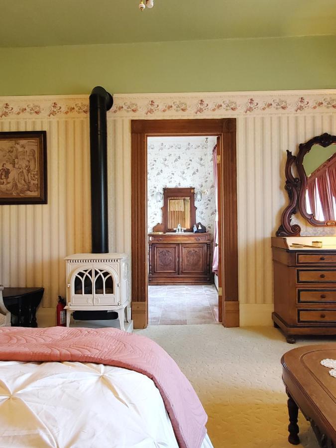 Adams Pragge House - Victorian Bed & Breakfast 포트타운센드 외부 사진