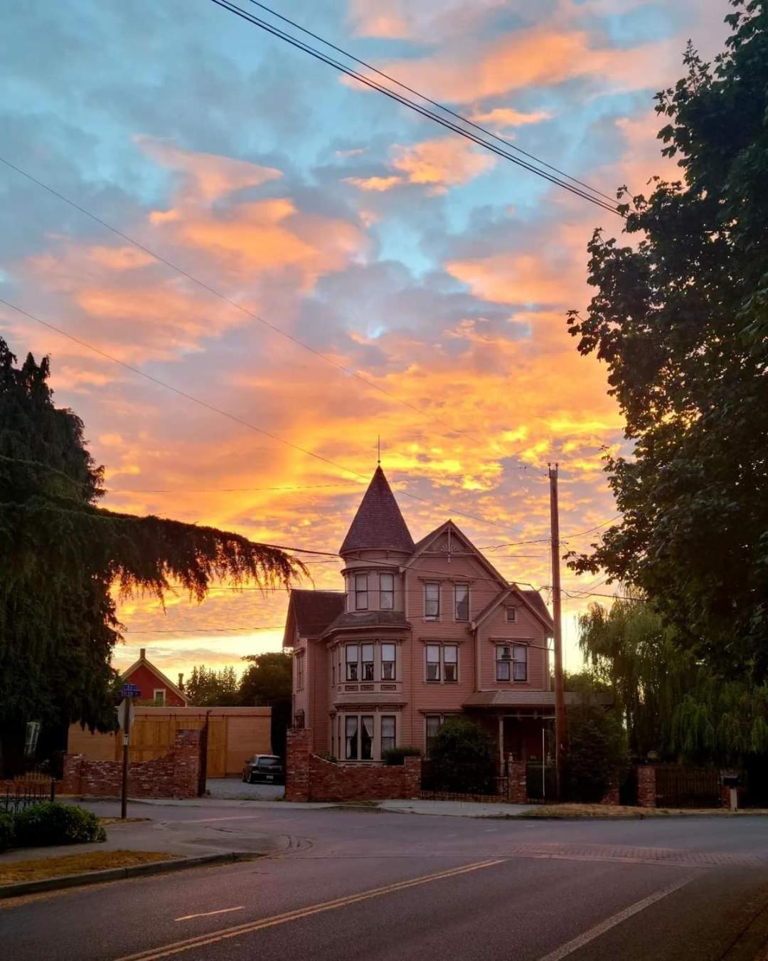 Adams Pragge House - Victorian Bed & Breakfast 포트타운센드 외부 사진